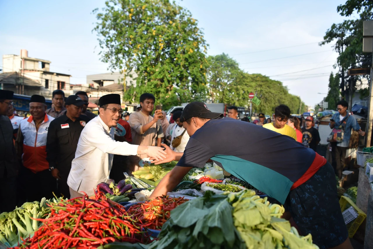 Suswono Berbincang dengan...
