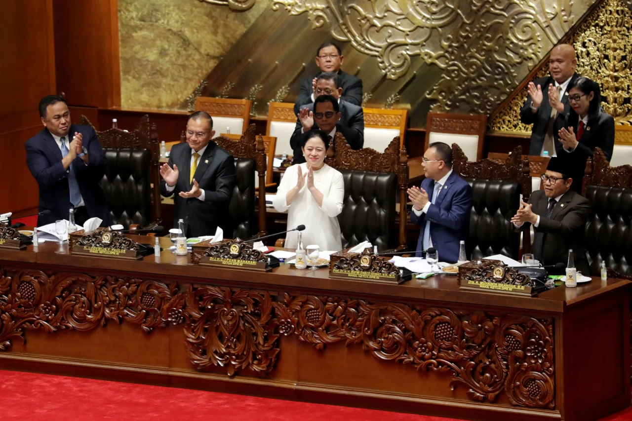 Puan Maharani Menangis...