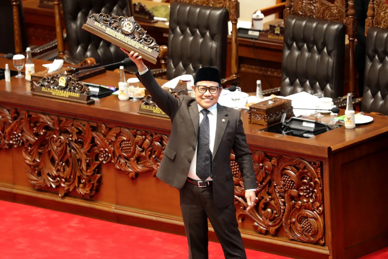 Kenangan Akhir, Anggota...