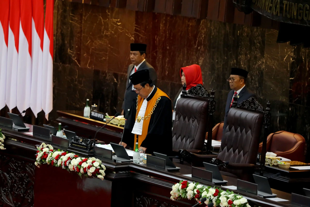 Potret Pelantikan Anggota...