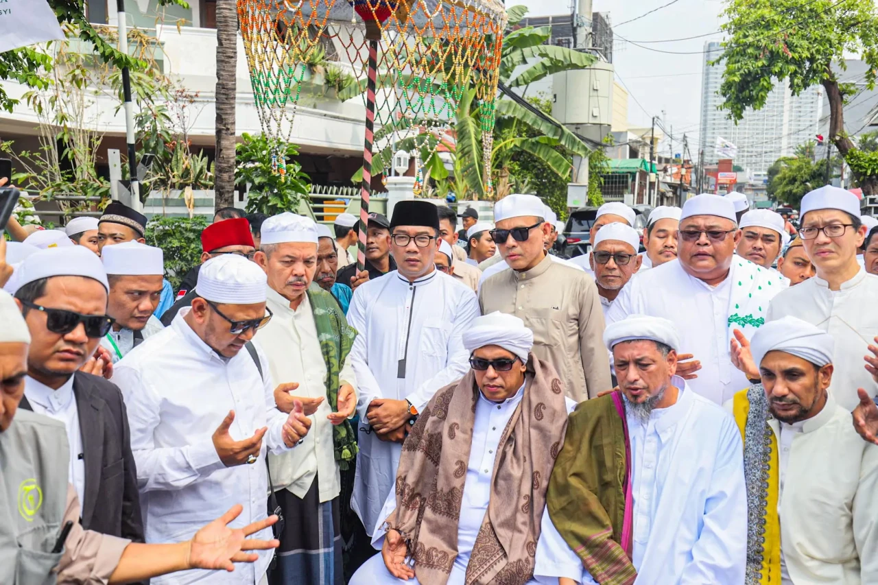 Ridwan Kamil Disambut...