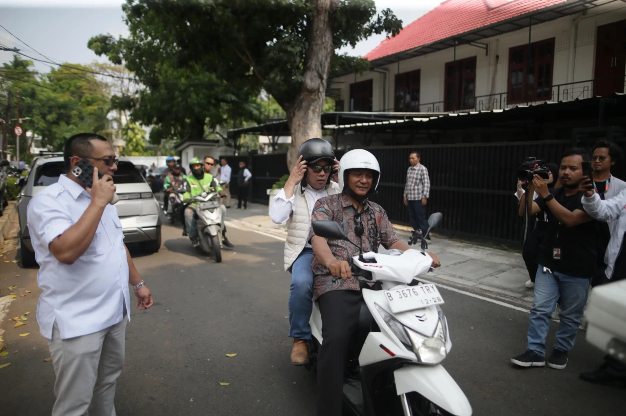 Panas-Panasan, Ridwan...