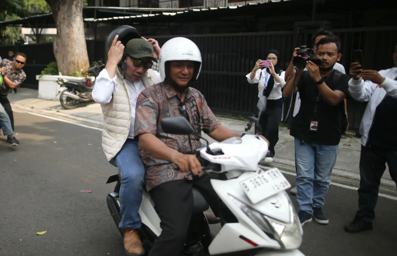 Panas-Panasan, Ridwan...