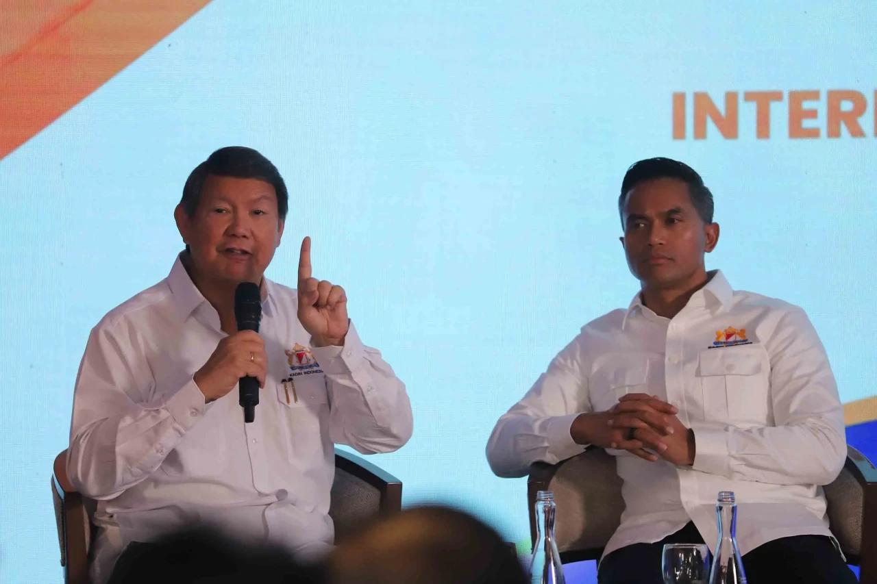 Diskusi Ekonomi dan...
