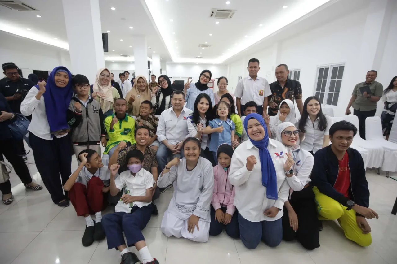 Partai Perindo Tumpengan...