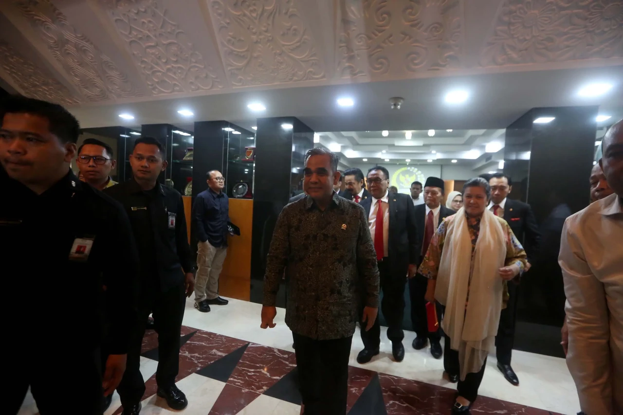 Rapat Perdana Pimpinan...