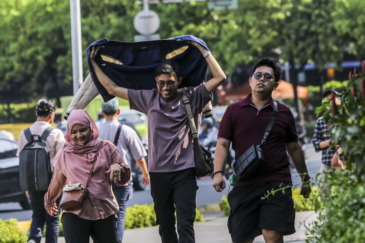Waspada Panas Menyengat...