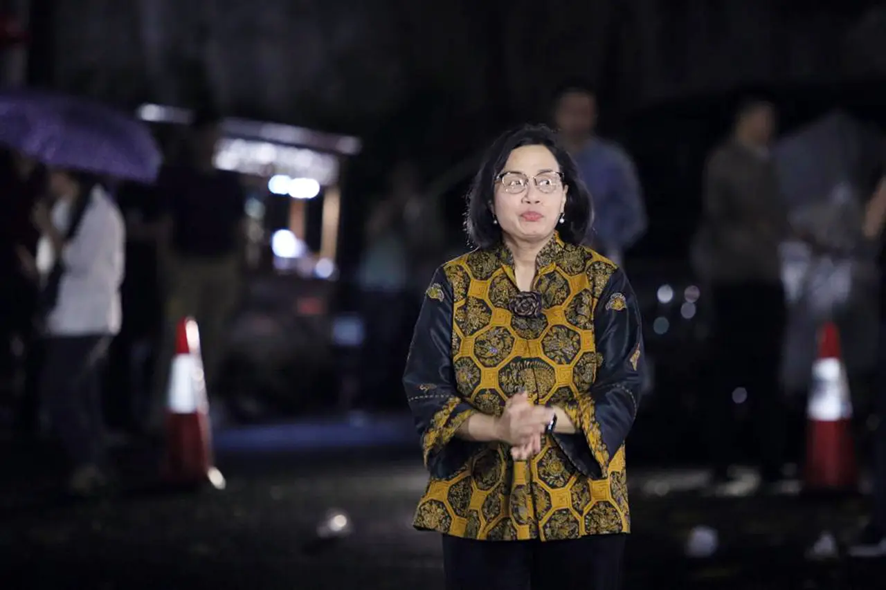 Sri Mulyani Diminta...