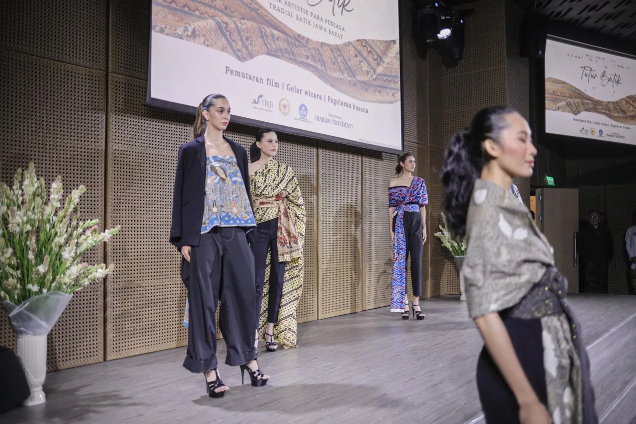 Upaya Pelestarian Batik...