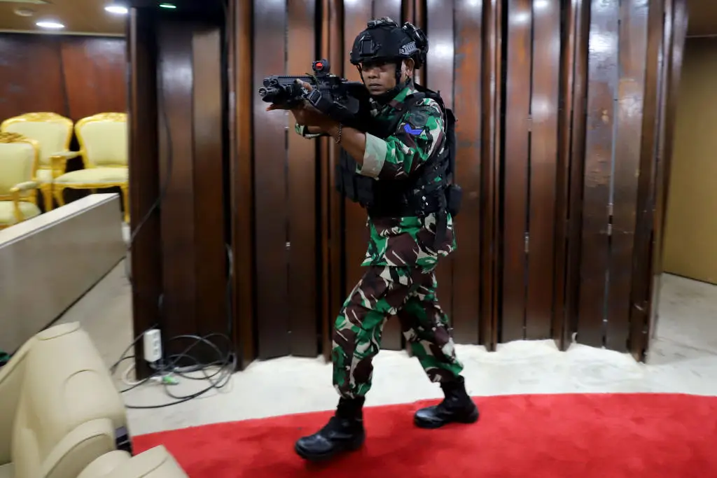 TNI Gelar Simulasi Pengamanan...