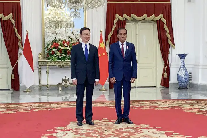 Jokowi Terima Wapres...