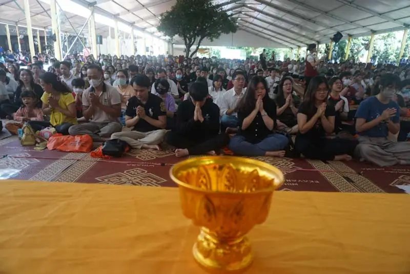 Umat Buddha Doakan Pemerintahan...