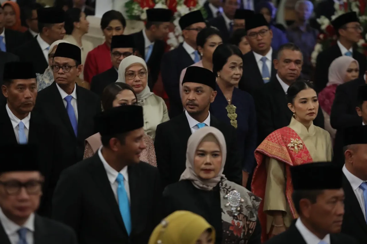 Presiden Prabowo Lantik...