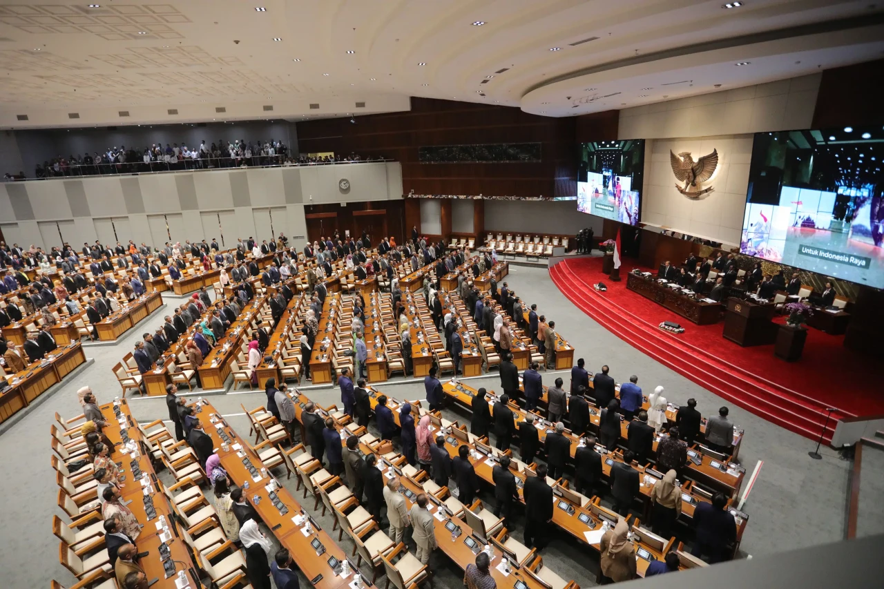 Puan Maharani Pimpin...