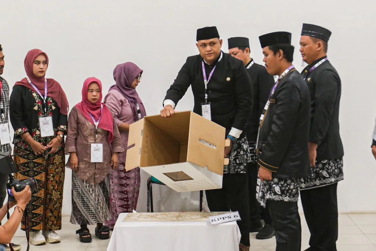 KPU Jakarta Gelar Simulasi...