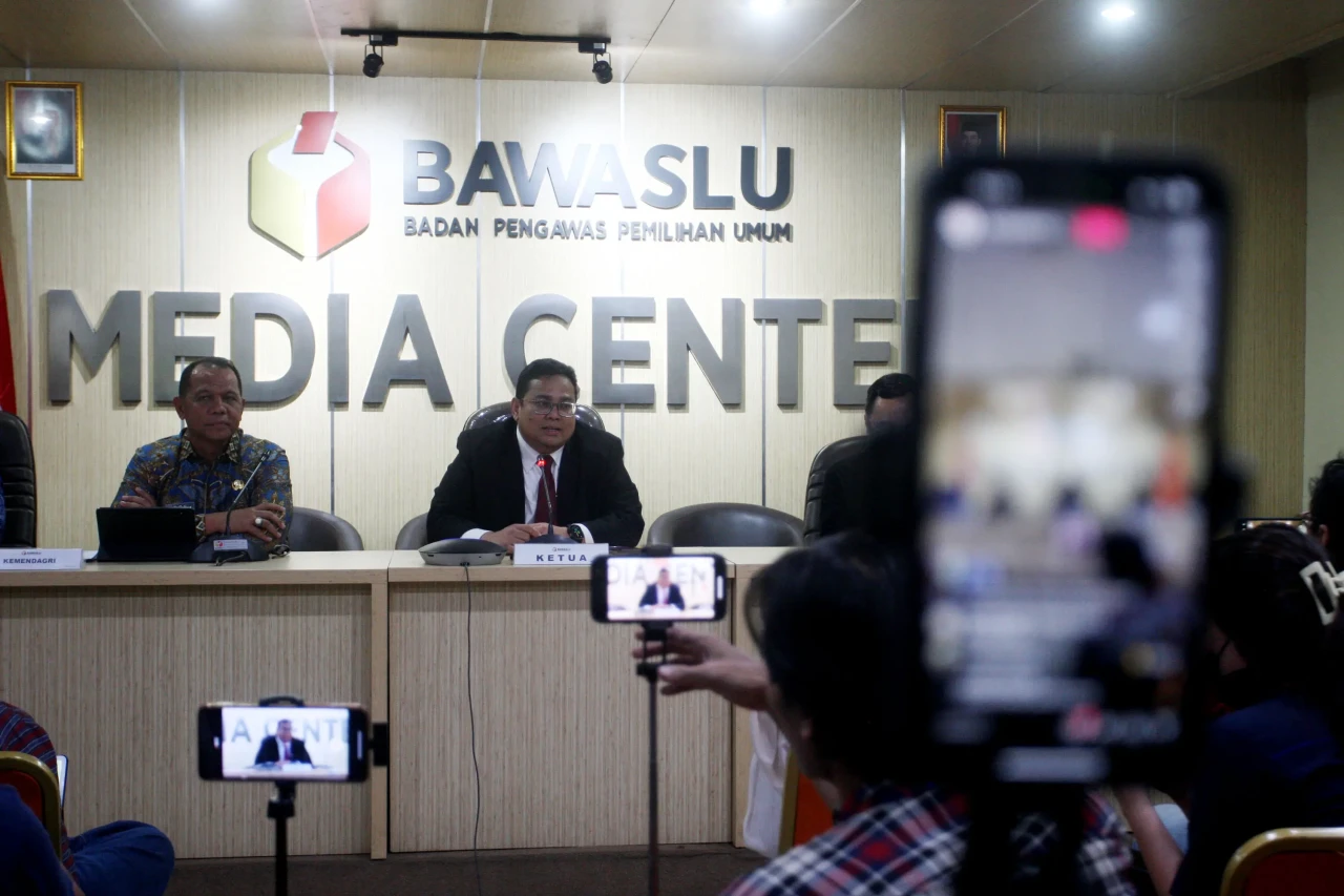 Bawaslu Bentuk Tim Pengawasan...