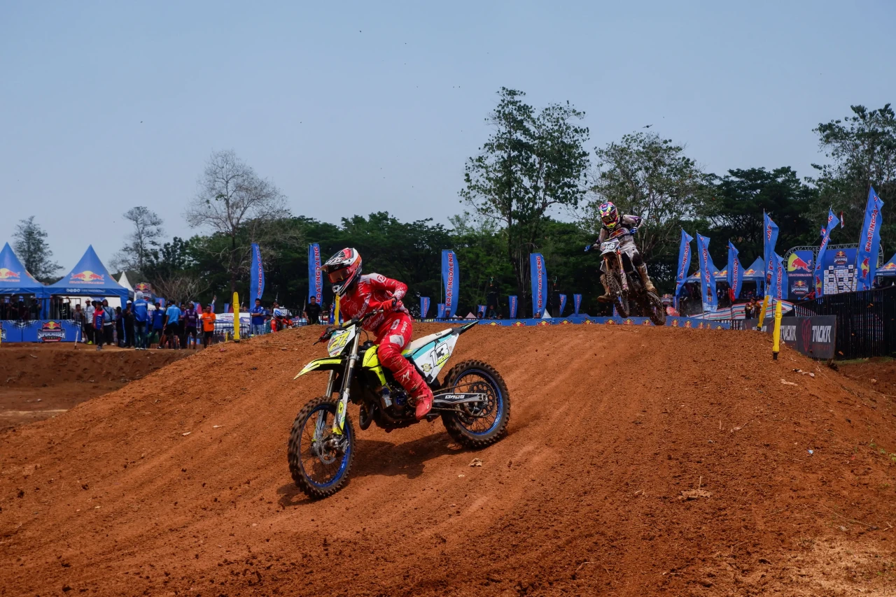 Serunya Aksi Crosser...