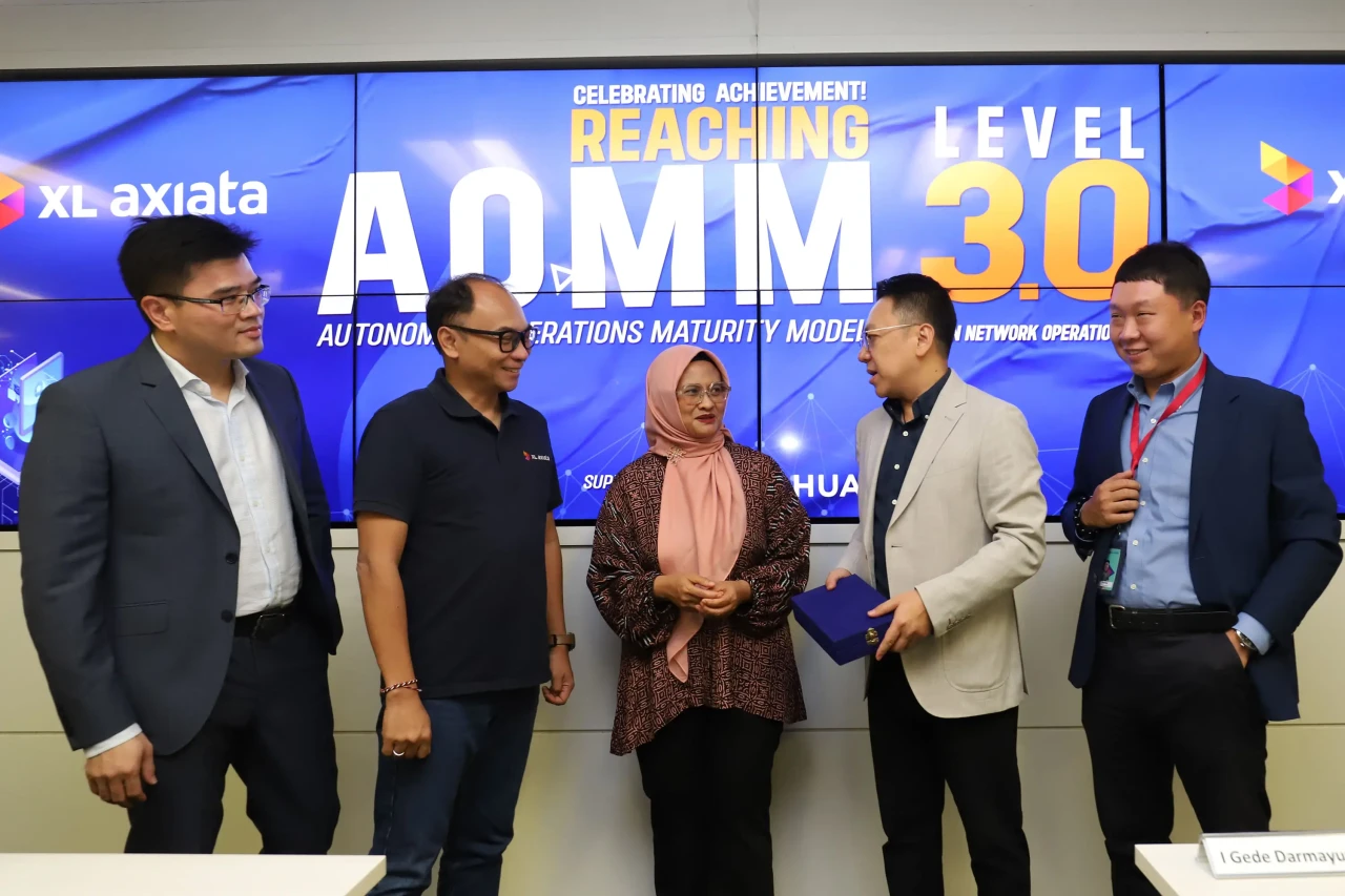 Kerja sama XL Axiata...