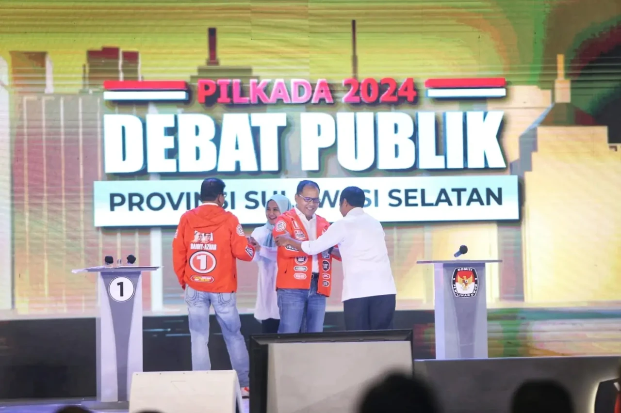 Debat Perdana Pilgub...