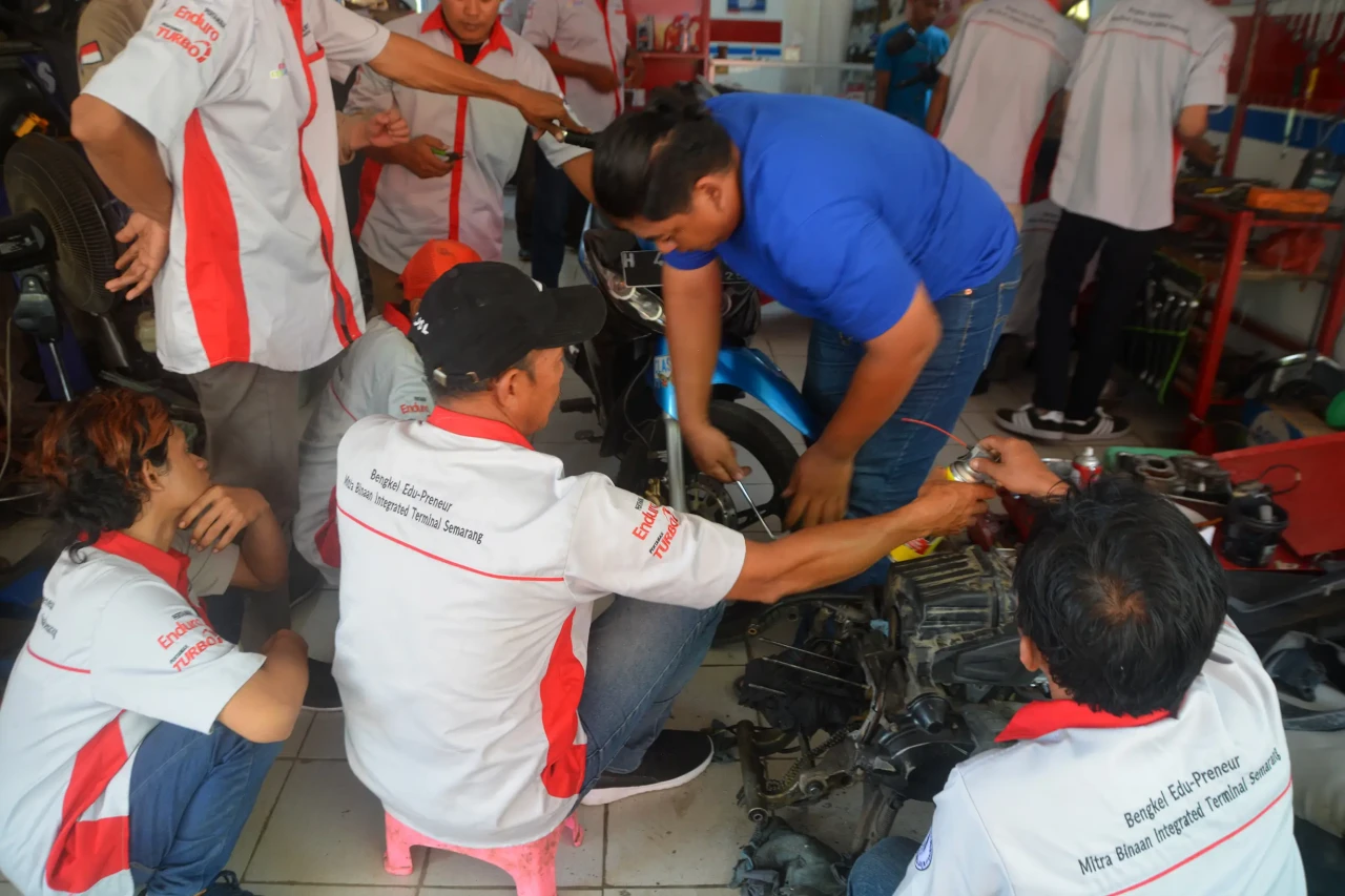 Pelatihan Otomotif di...
