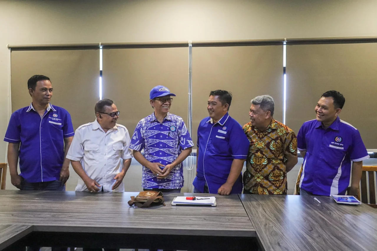 Serikat Pekerja Tembakau...