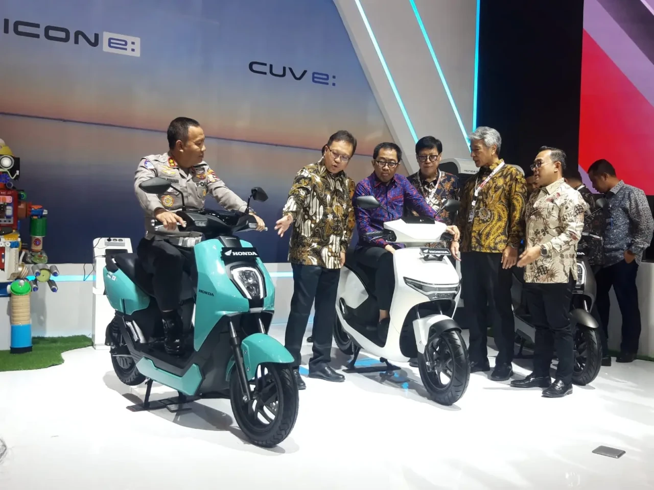 Honda ICON e: dan CUV...
