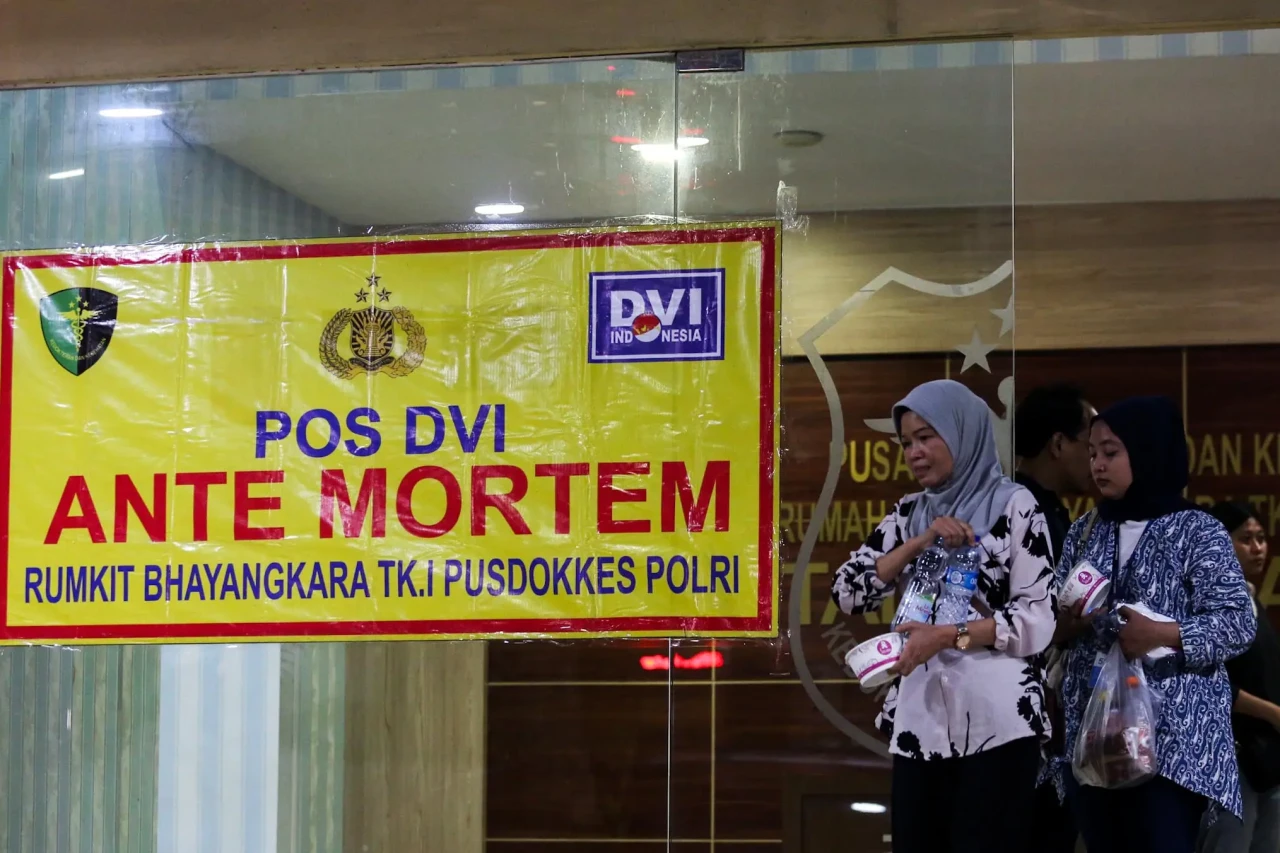 Tangis Histeris Keluarga...