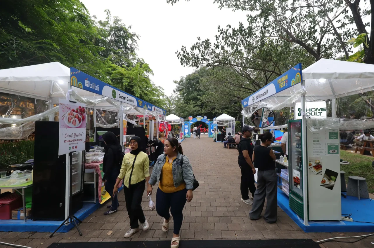 Keseruan Blibli Fashion...