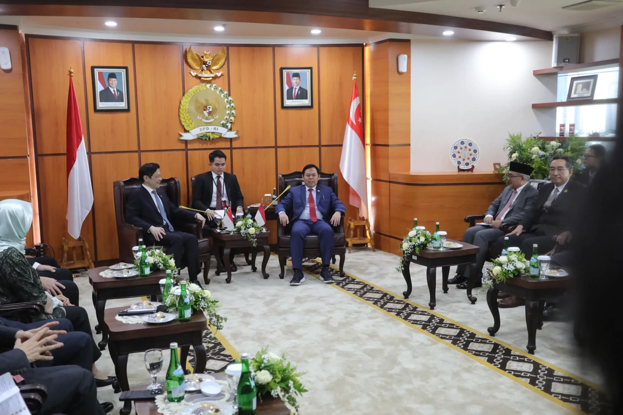 Ketua DPD Terima Kunjungan...