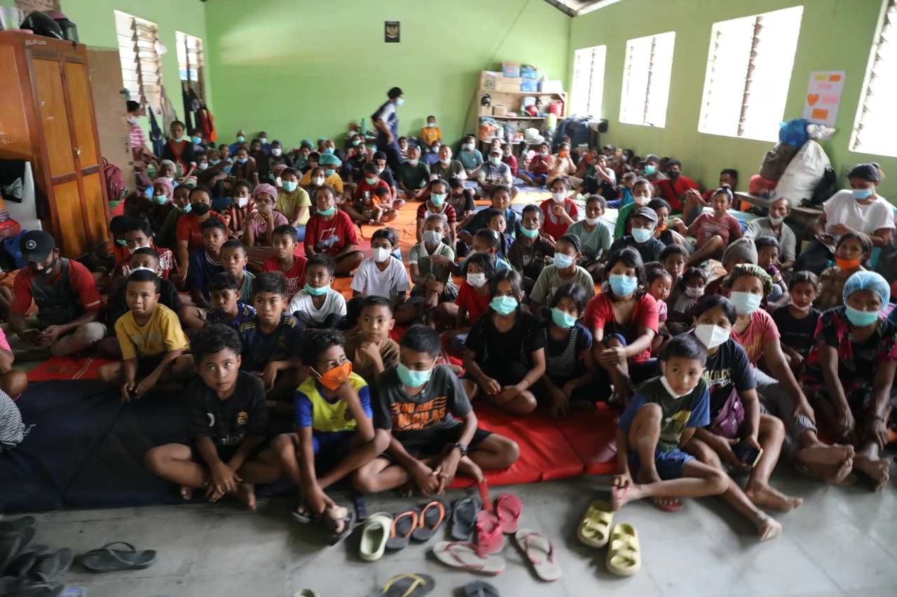 2.000 Warga Mengungsi...