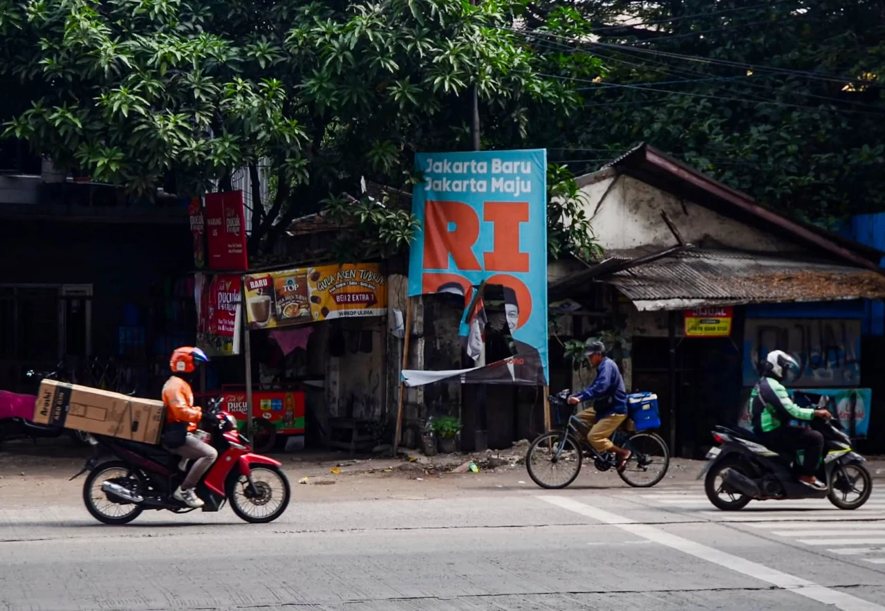 Alat Peraga Kampanye...