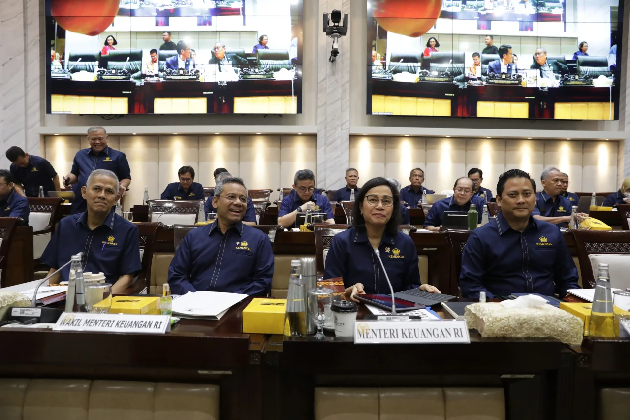 Raker Komisi XI DPR...