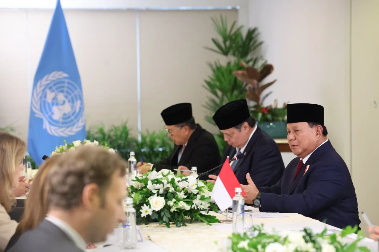 Prabowo Bertemu Sekjen...