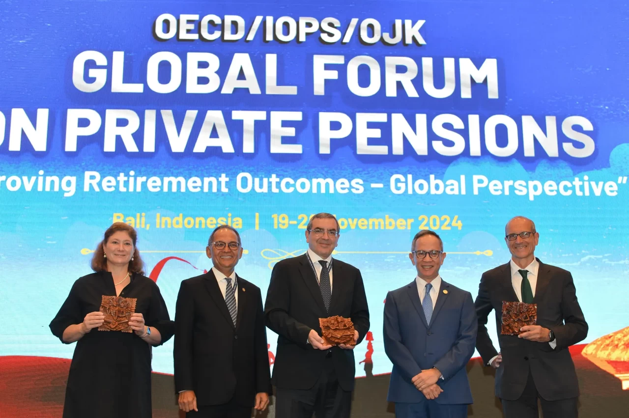 OECD/IOPS/OJK Global...