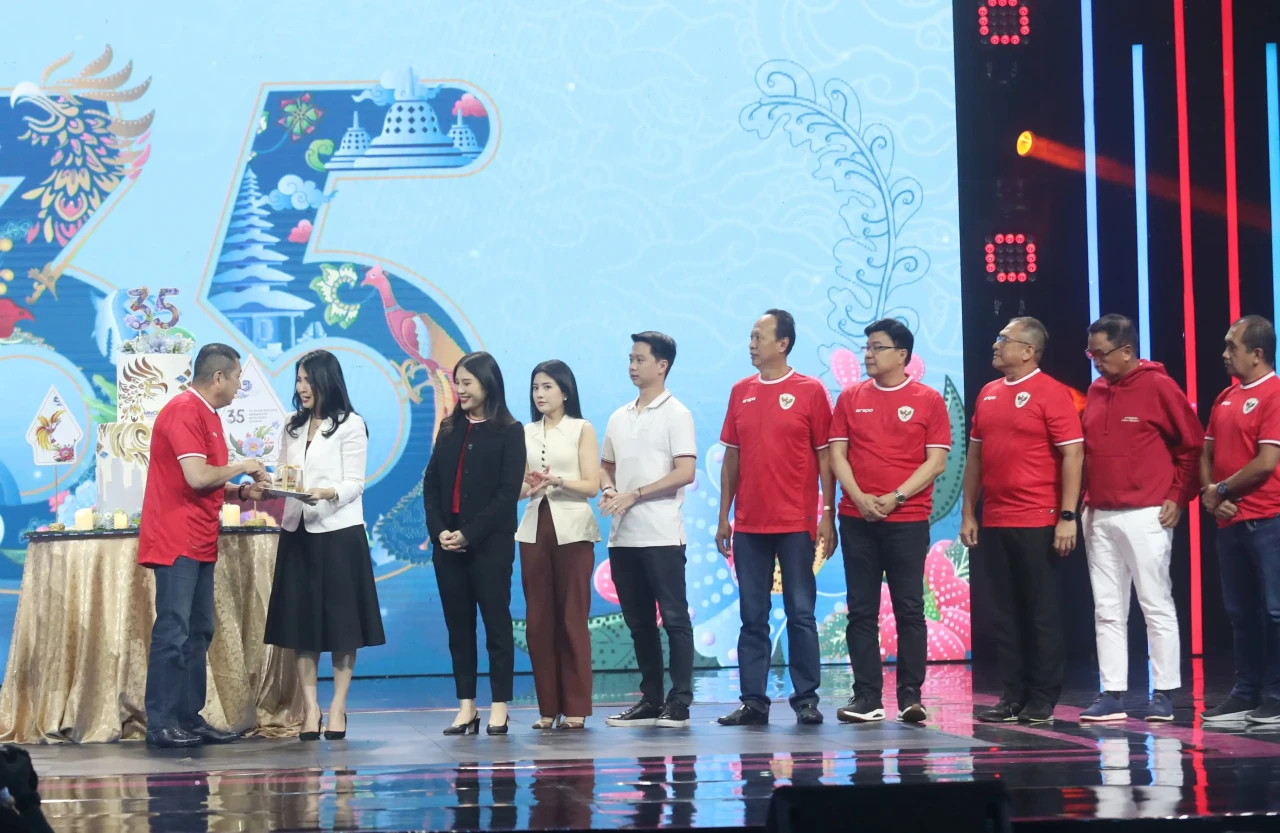 Sambut Ulang Tahun ke-35,...
