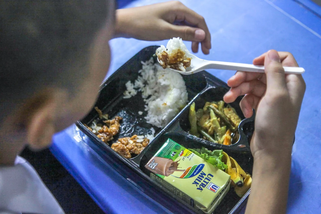 Potret Simulasi Makan...