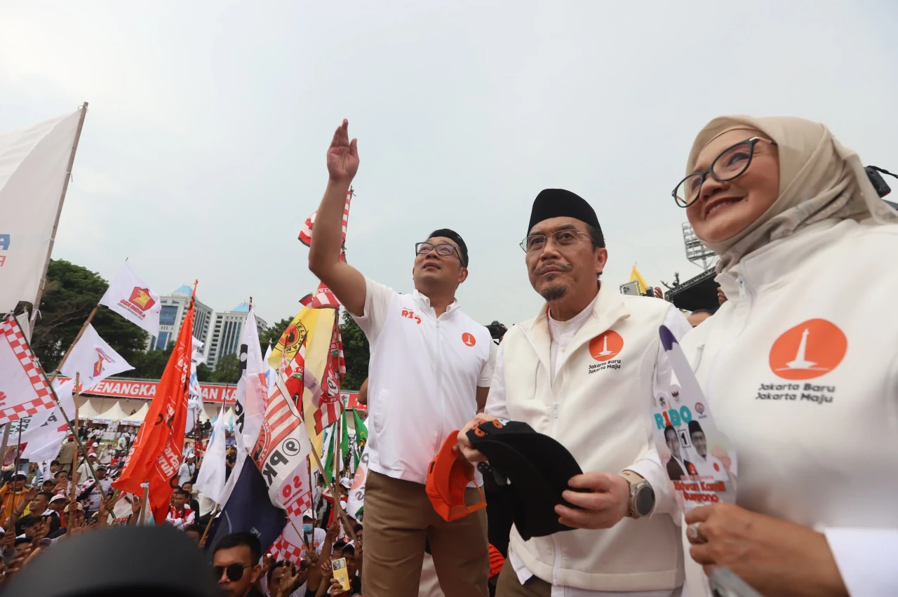 Pecah! Puluhan Ribu...