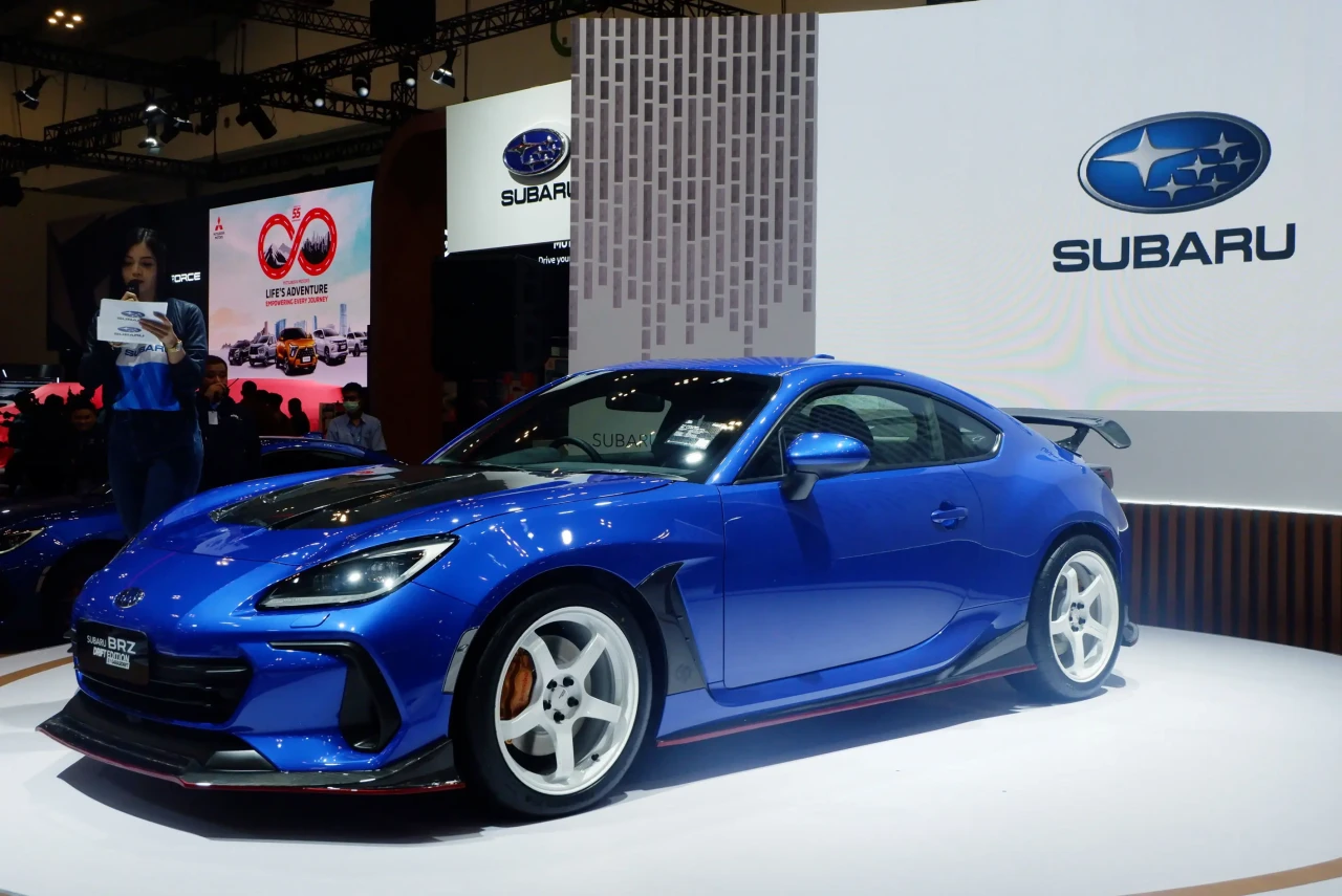 Subaru Pamerkan 2 Mobil...