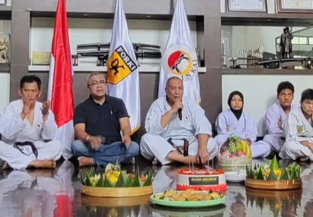 Ketua Umum INKAI Hadiri...