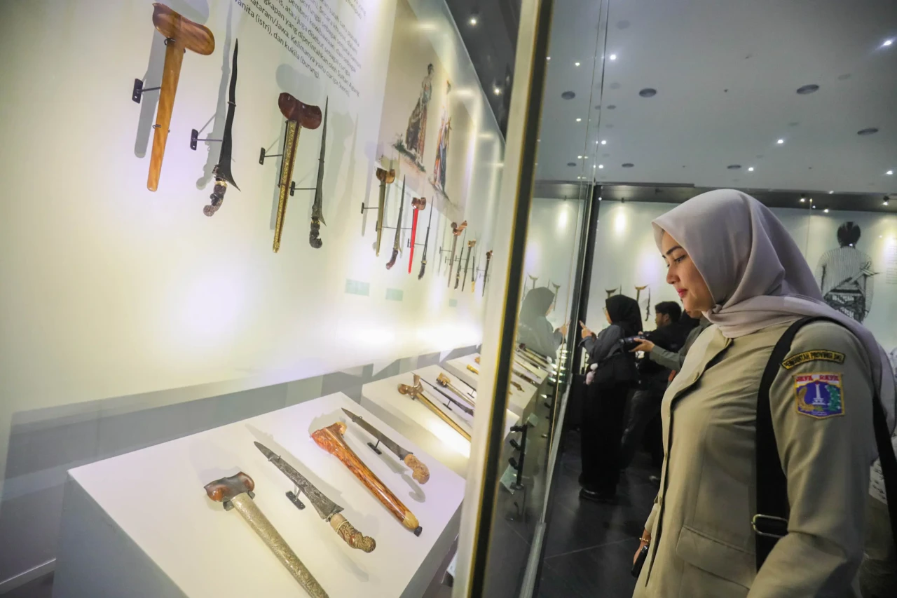 Melihat Pameran Pesona...