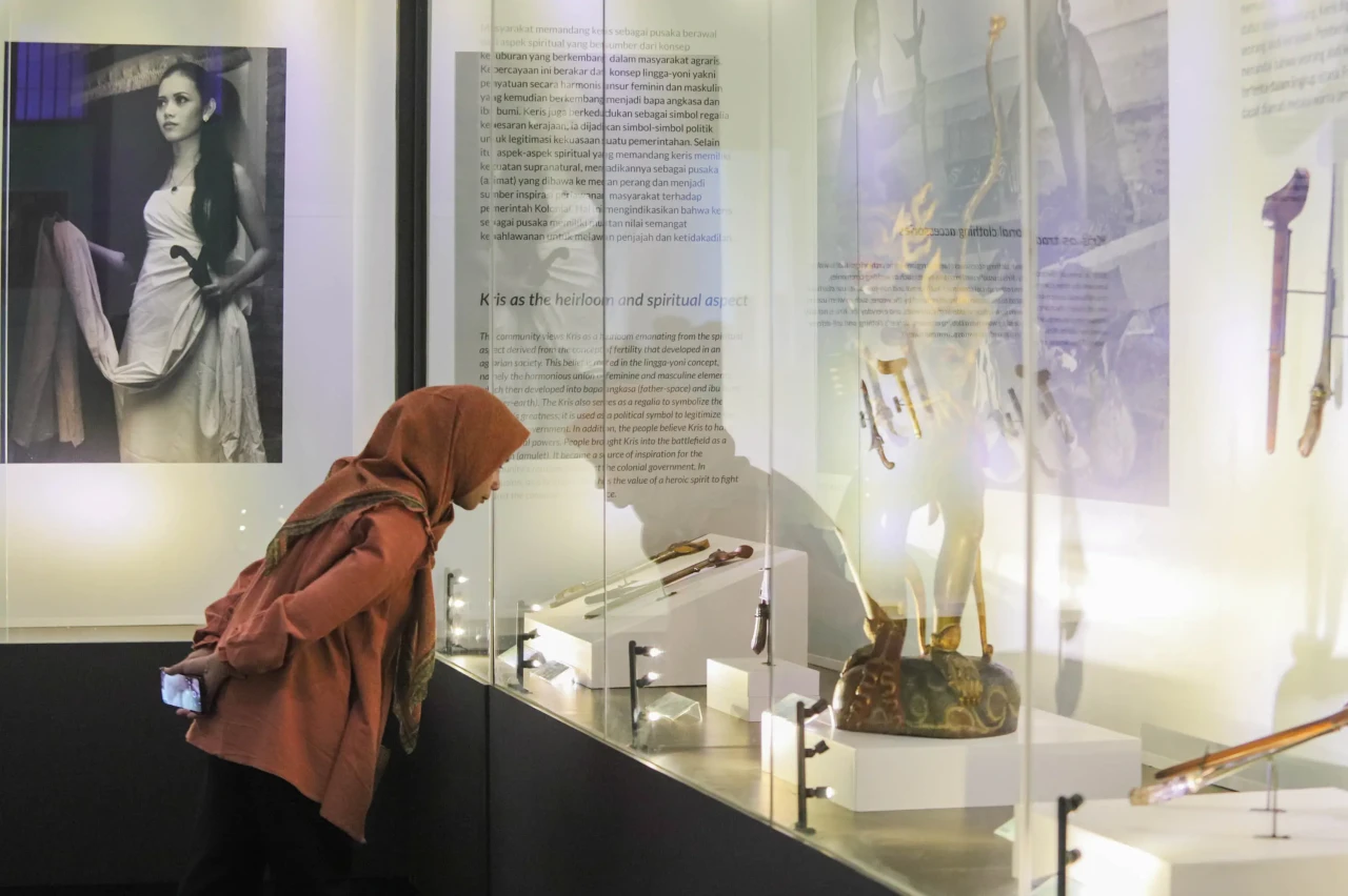 Melihat Pameran Pesona...