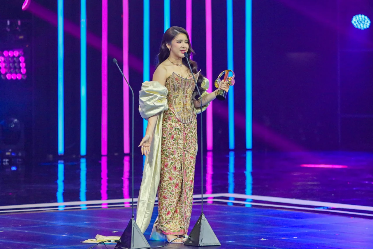 Lagu Kupu-Kupu Tiara...