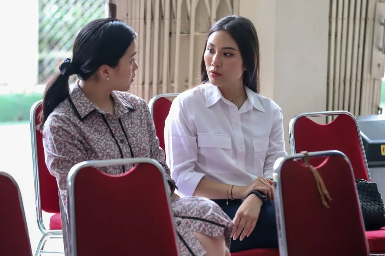 Ketum Perindo Angela...