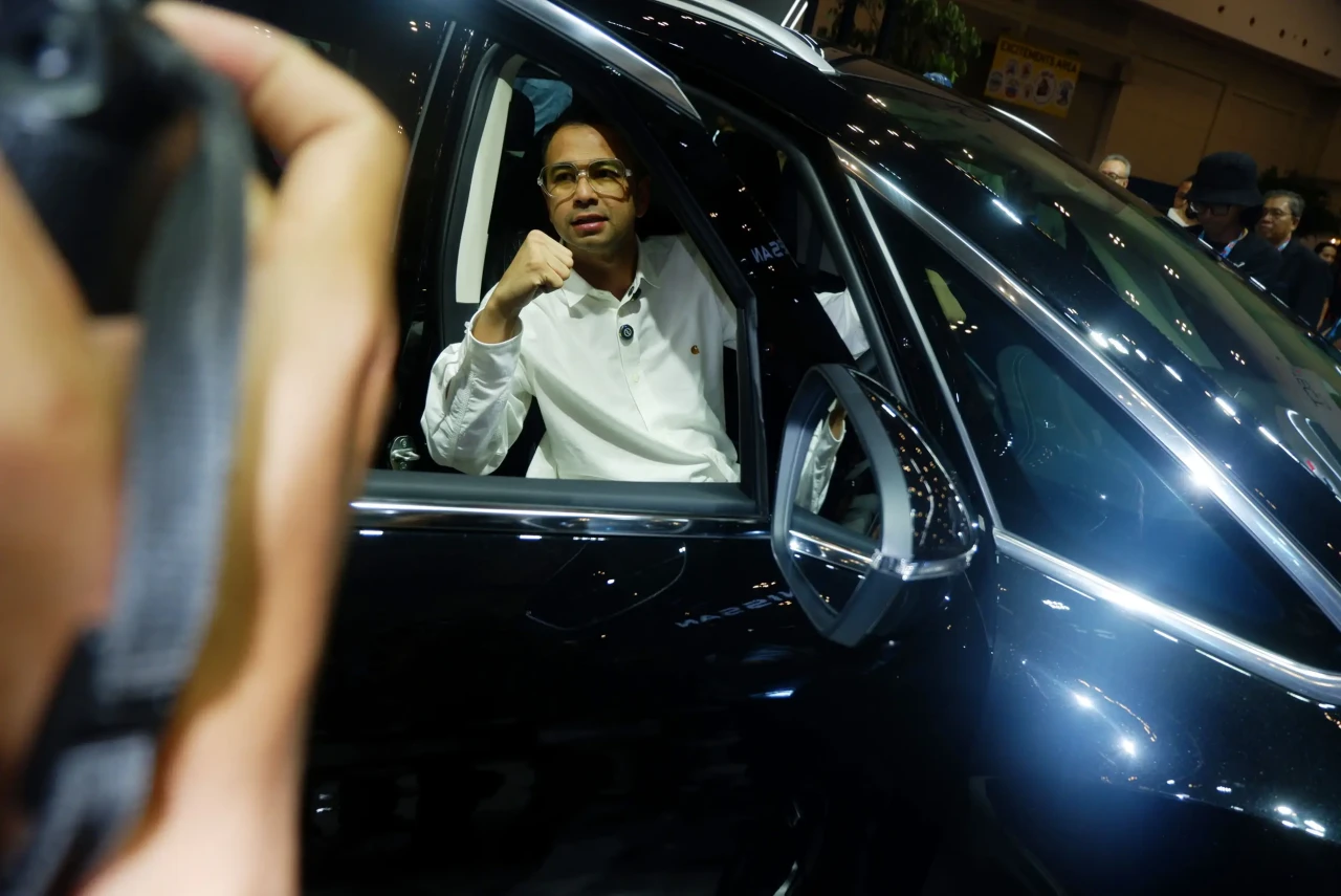Raffi Ahmad Beli Mobil...