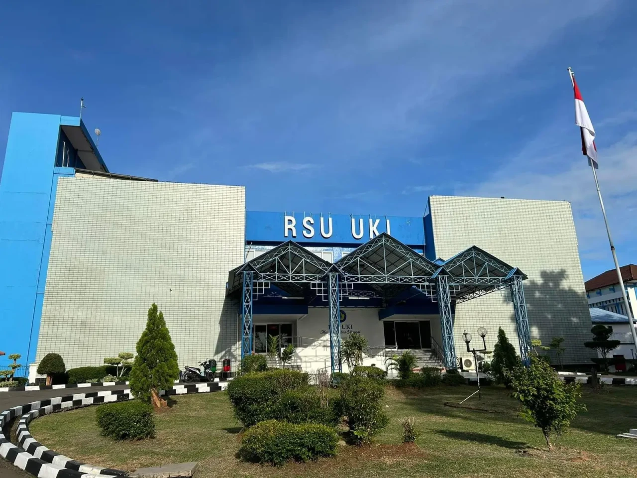 HUT Ke-51, RS UKI Berikan...