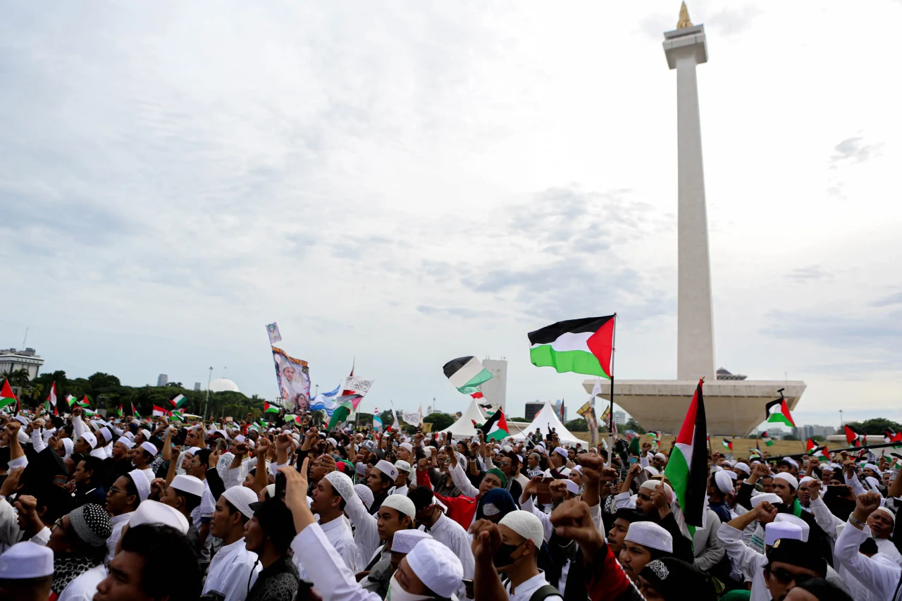 Habib Rizieq Hadiri...
