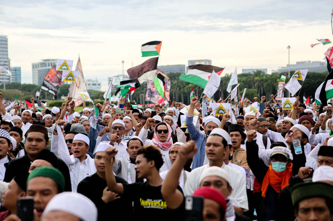 Habib Rizieq Hadiri...