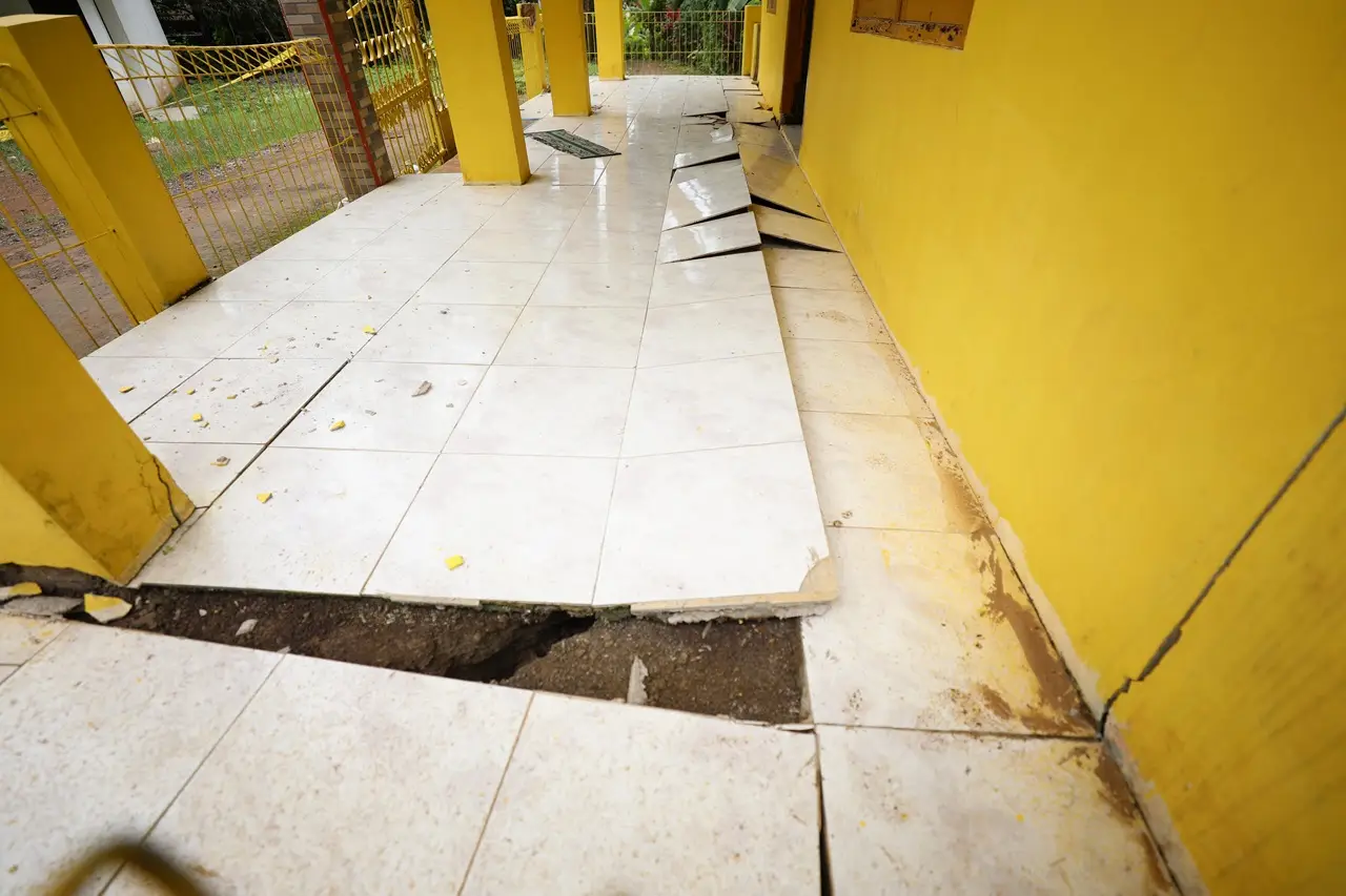 Ratusan Rumah di Cianjur...