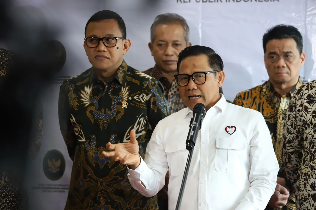 Menko PM Gelar RTM Bahas...