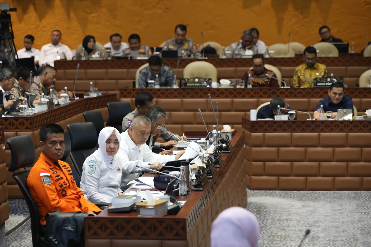 RDP Komisi V dengan...